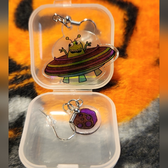 Extraterrestrial earrings ⭐️ - Picture 3 of 4